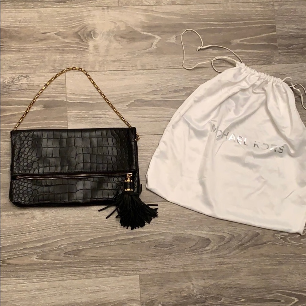 Micheal Kors Black Leather Clutch. - Picture 4 of 4